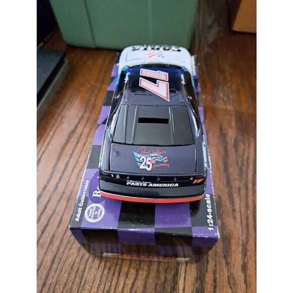 Vintage Action Collectibles Darrell Waltrip Parts America Die Cast Nascar Bank - Picture 6 of 9